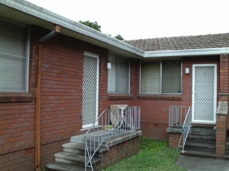 2/6 DRUMMOND STREET, Warwick Farm NSW 2170