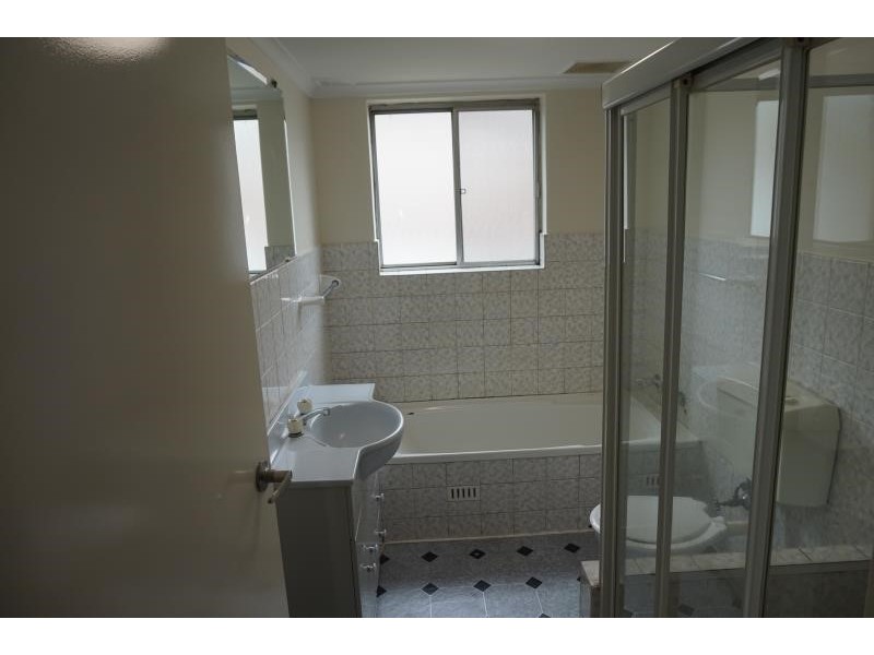 2/79 CASTLEREAGH STREET, Liverpool NSW 2170