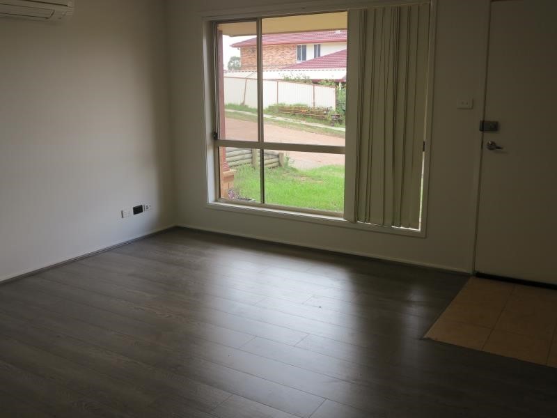 19 Wilcannia Way, Hoxton Park NSW 2171