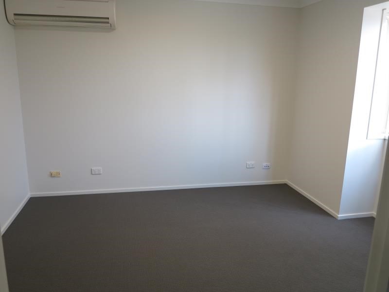 19 Wilcannia Way, Hoxton Park NSW 2171