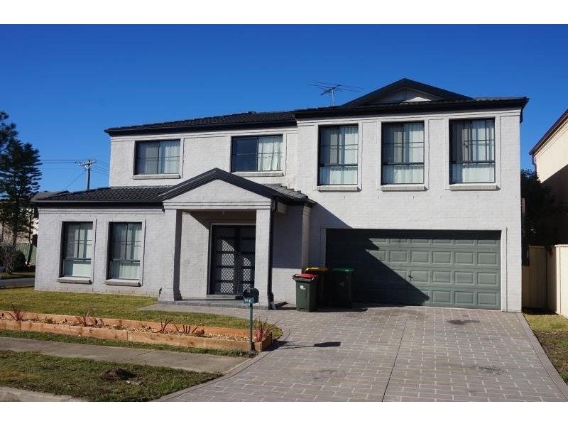 12b TALOMA CRESCENT, Lurnea NSW 2170