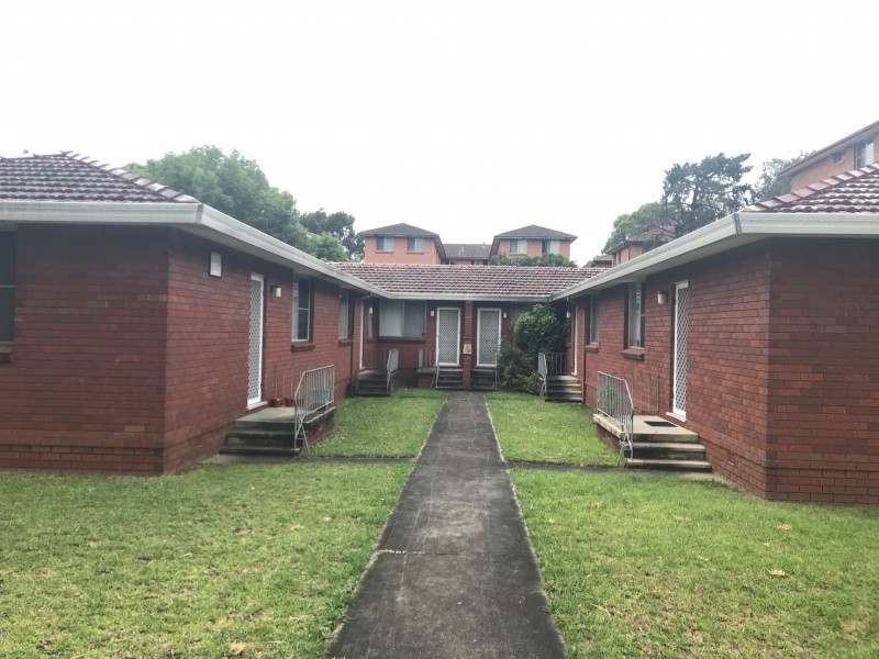 3/6 Drummond St, Warwick Farm NSW 2170