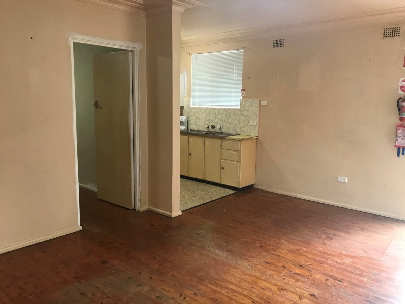3/6 Drummond St, Warwick Farm NSW 2170