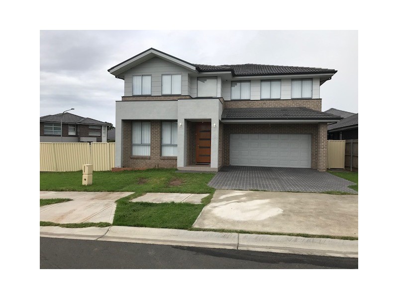 34 Dardenelles Rd, Edmondson Park NSW 2174