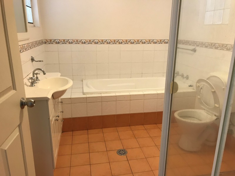 12/9 Elizabeth St, Liverpool NSW 2170