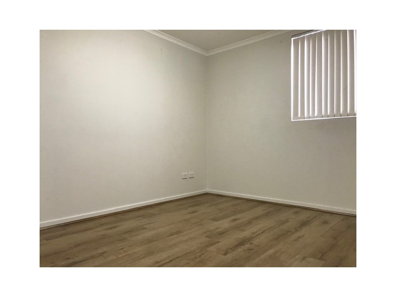 14/42 Hoxton Park Rd, Liverpool NSW 2170