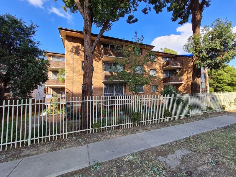 11/21 Lachlan Street, Warwick Farm NSW 2170