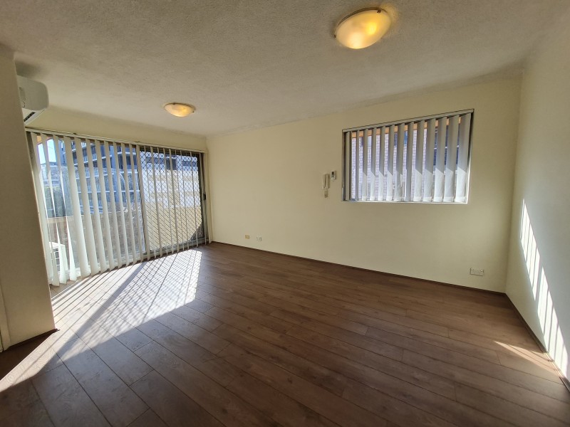 11/21 Lachlan Street, Warwick Farm NSW 2170