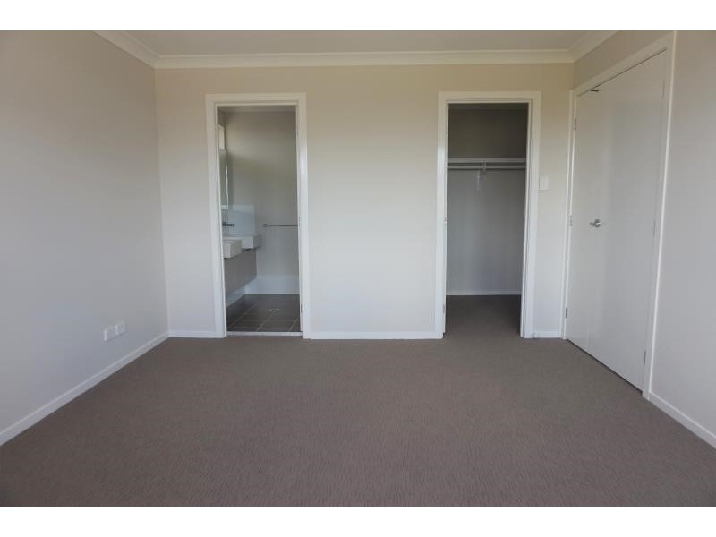 lot 406 McFarlane Rd, Edmondson Park NSW 2174