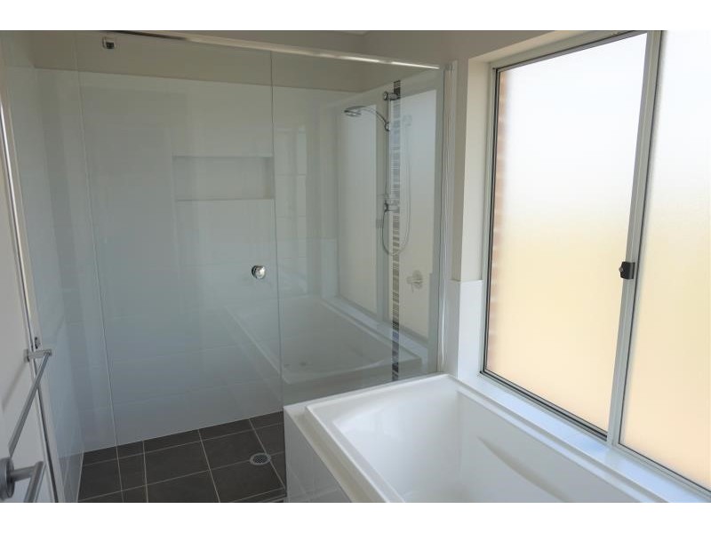 lot 406 McFarlane Rd, Edmondson Park NSW 2174