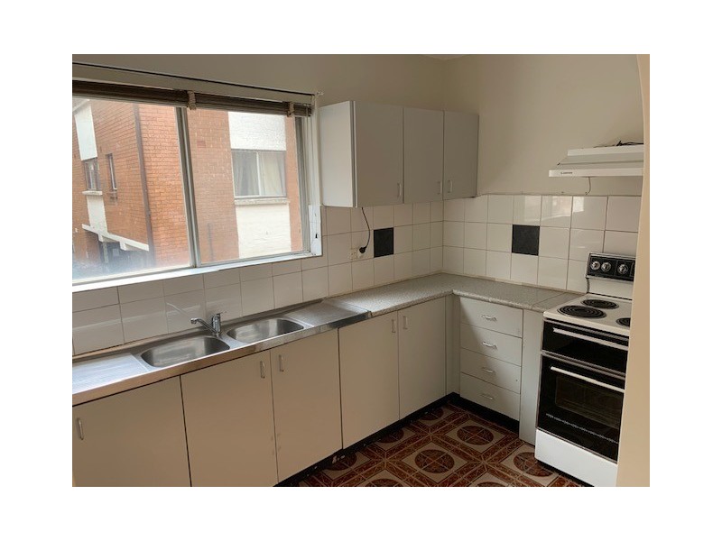 2/3 Lachlan Street, Warwick Farm NSW 2170