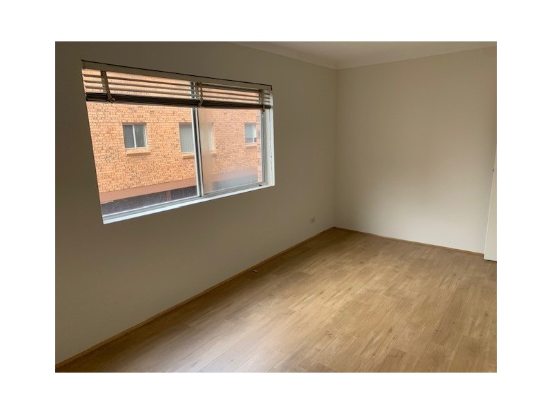 2/3 Lachlan Street, Warwick Farm NSW 2170