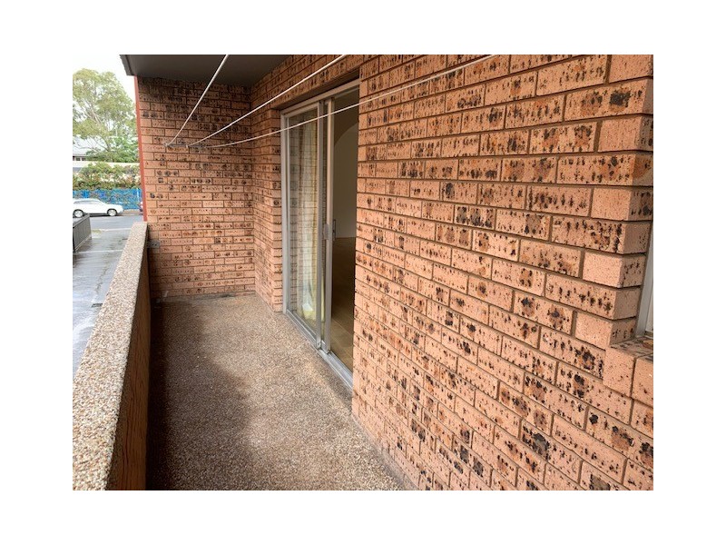 2/3 Lachlan Street, Warwick Farm NSW 2170