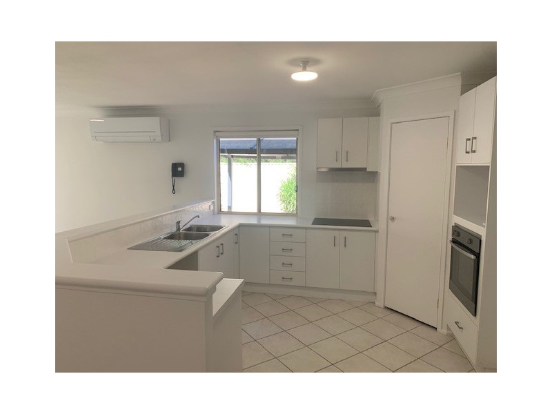 10 Solander Avenue, West Hoxton NSW 2171