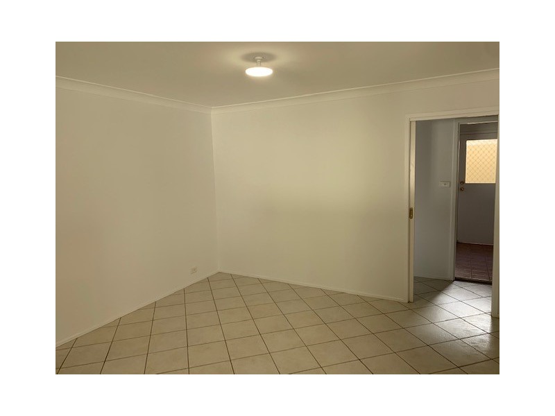 10 Solander Avenue, West Hoxton NSW 2171