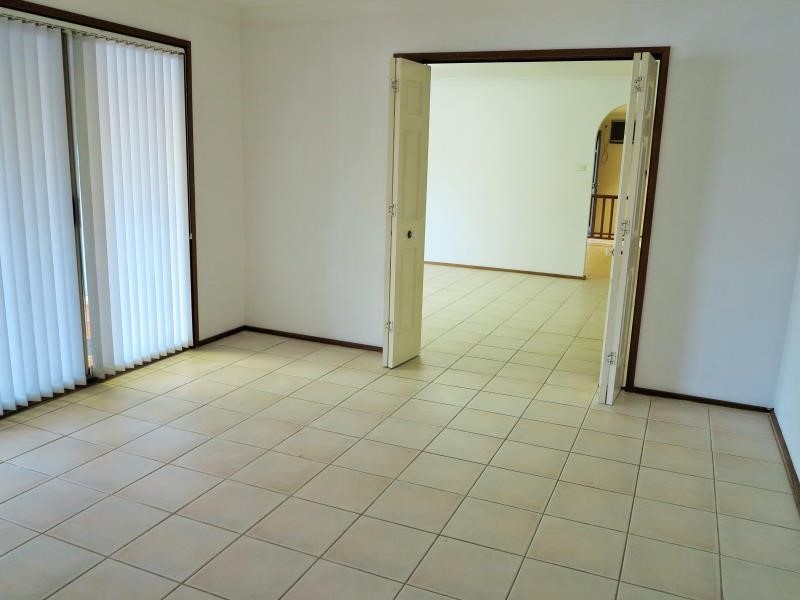 2 Saunders Pl, Raby NSW 2566