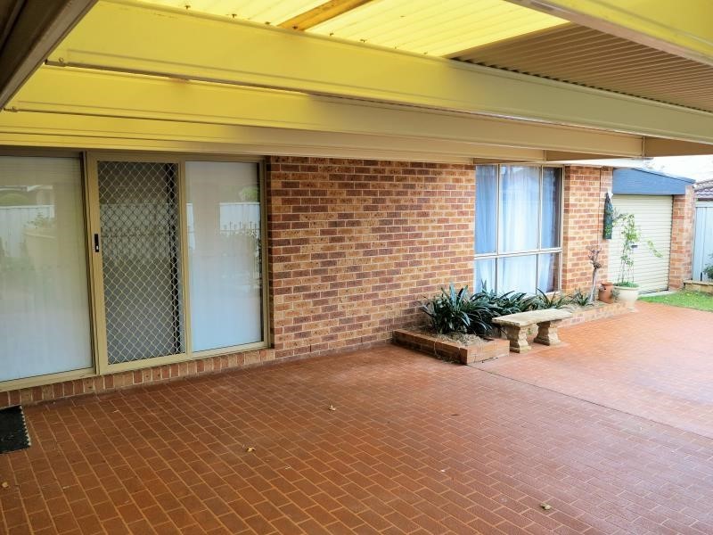 2 Saunders Pl, Raby NSW 2566