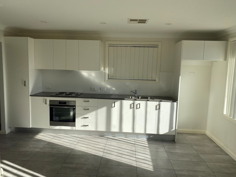 1a Emma Pl, Ambarvale NSW 2560