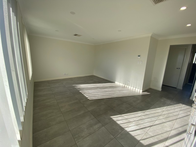 1a Emma Pl, Ambarvale NSW 2560