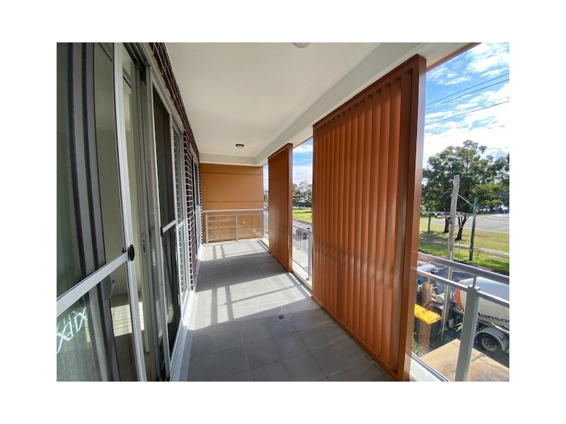18/42 Hoxton Park Rd, Liverpool NSW 2170