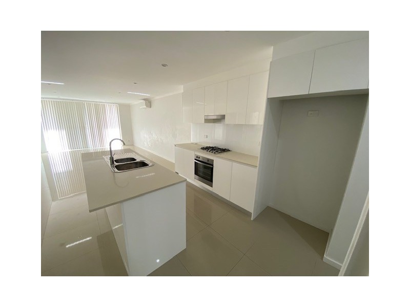 18/42 Hoxton Park Rd, Liverpool NSW 2170