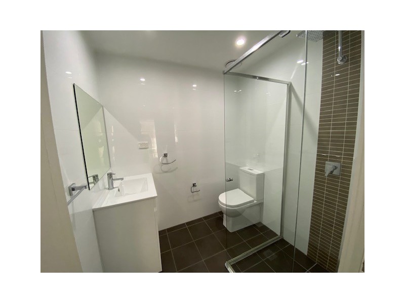 18/42 Hoxton Park Rd, Liverpool NSW 2170