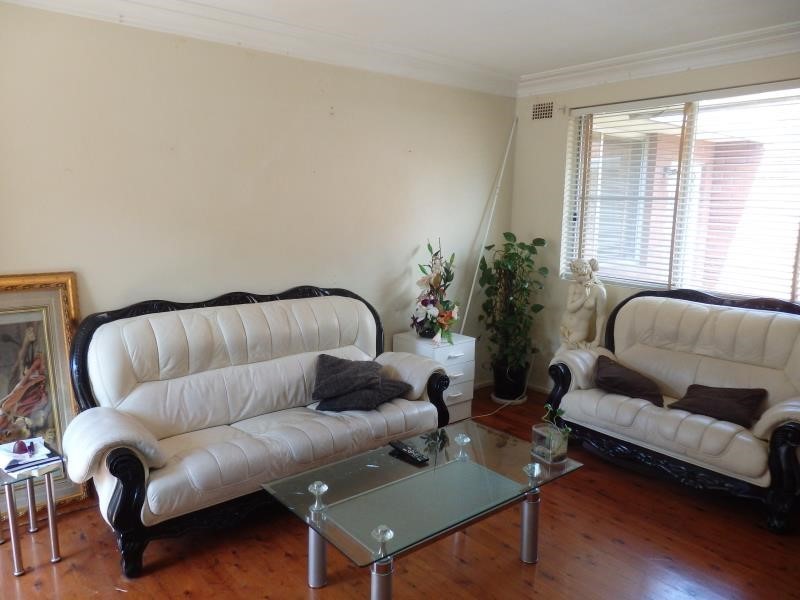 2/6 DRUMMOND STREET, Warwick Farm NSW 2170