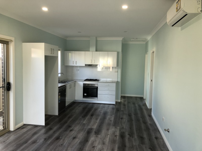11a Woodlands Rd, Liverpool NSW 2170
