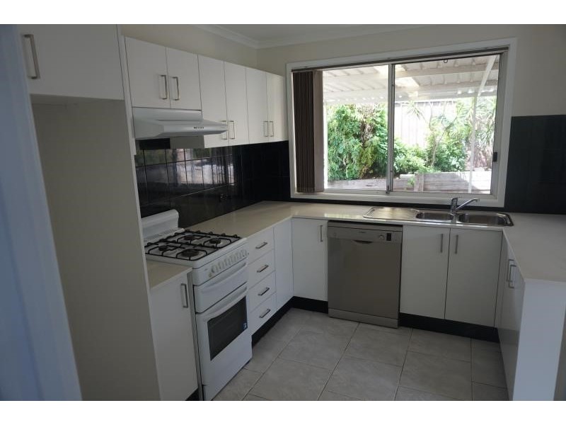 192 COCKATIEL CIRCUIT, Green Valley NSW 2168