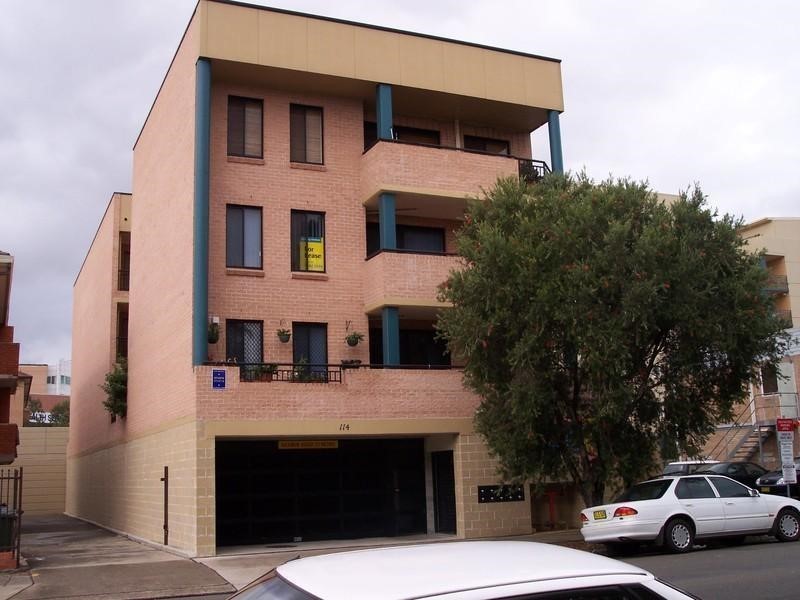 3 114 Bigge Street, Liverpool NSW 2170