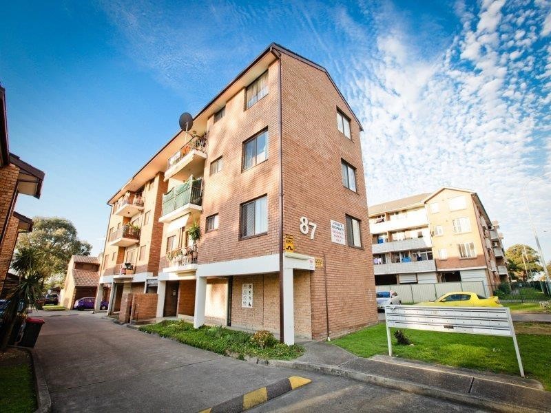 6/87 MEMORIAL AVENUE, Liverpool NSW 2170