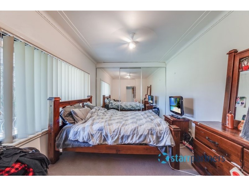 25 Smith Crescent, Liverpool NSW 2170