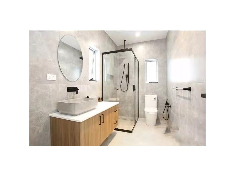 11a Norseman Cl, Green Valley NSW 2168