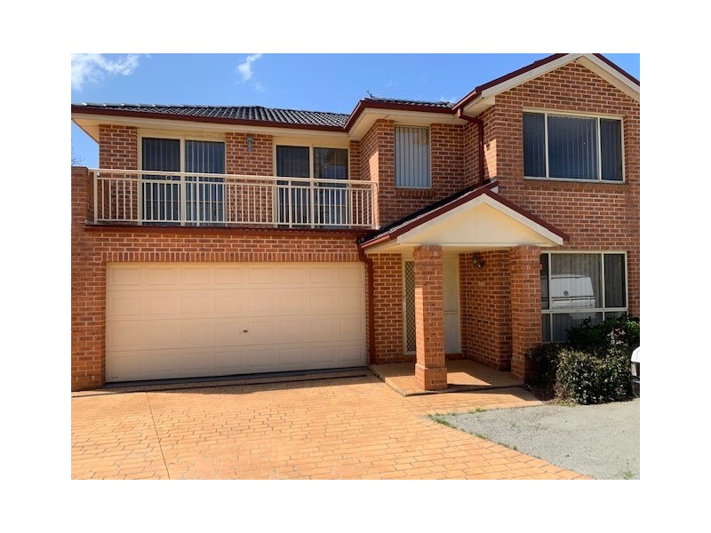 1/13 Woodlands Road, Liverpool NSW 2170