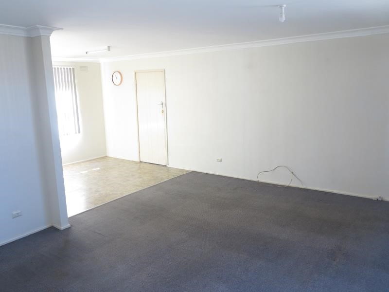11 Calabro Ave, Liverpool NSW 2170
