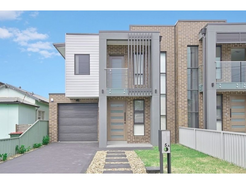 5a Throsby Street, Fairfield Heights NSW 2165