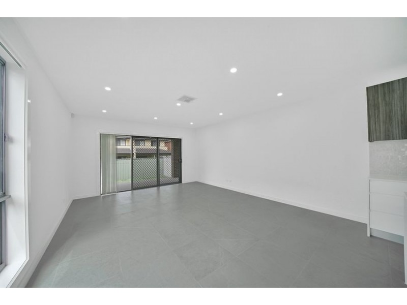 5a Throsby Street, Fairfield Heights NSW 2165