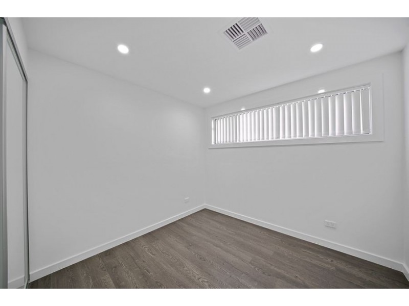 5a Throsby Street, Fairfield Heights NSW 2165