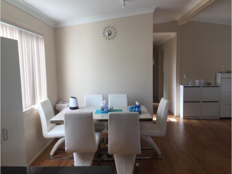 44a College St, Cambridge Park NSW 2747