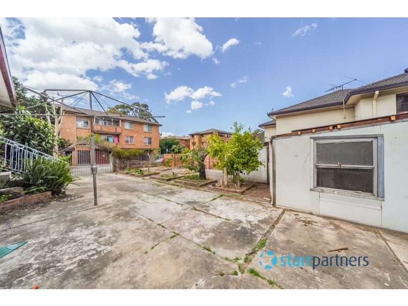 16 Charles St, Liverpool NSW 2170