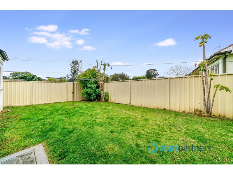 12b TALOMA CRESCENT, Lurnea NSW 2170