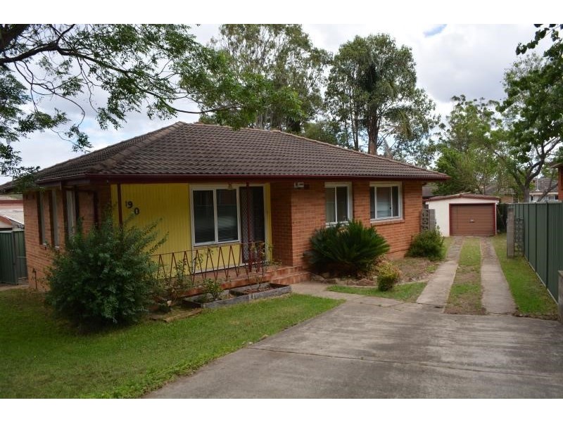 190 Elizabeth Dr, Ashcroft NSW 2168