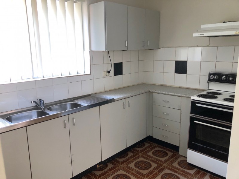 2/3 Lachlan Street, Warwick Farm NSW 2170