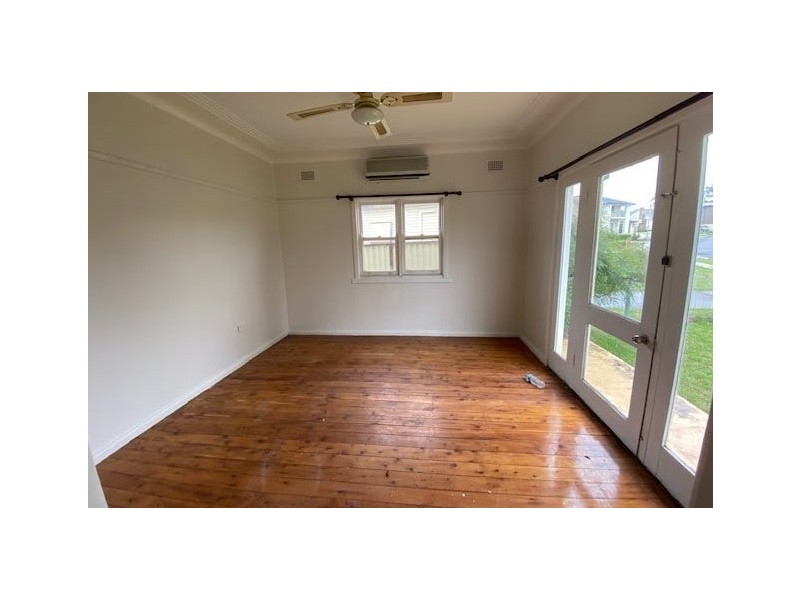 79 Woodlands Rd, Liverpool NSW 2170
