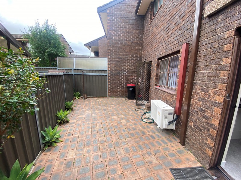 3/150 Moore St, Liverpool NSW 2170