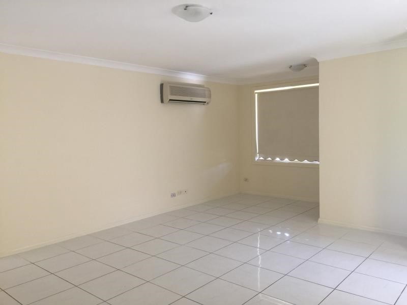 1 Nimbin Avenue, Hoxton Park NSW 2171