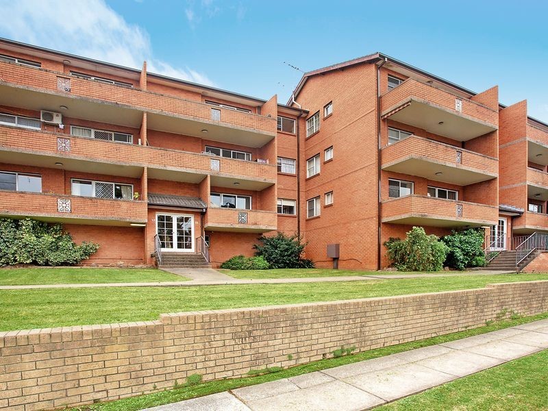 2/16 Bobart Street, Parramatta NSW 2150