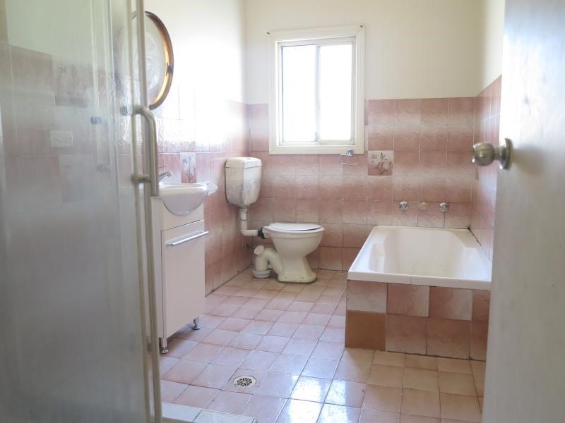 1/186 Elizabeth Drive, Ashcroft NSW 2168