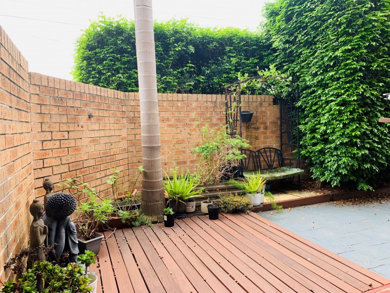 2/180 Newbridge Rd, Moorebank NSW 2170
