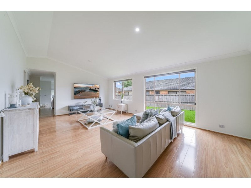 6 Gerroa Place, Prestons NSW 2170